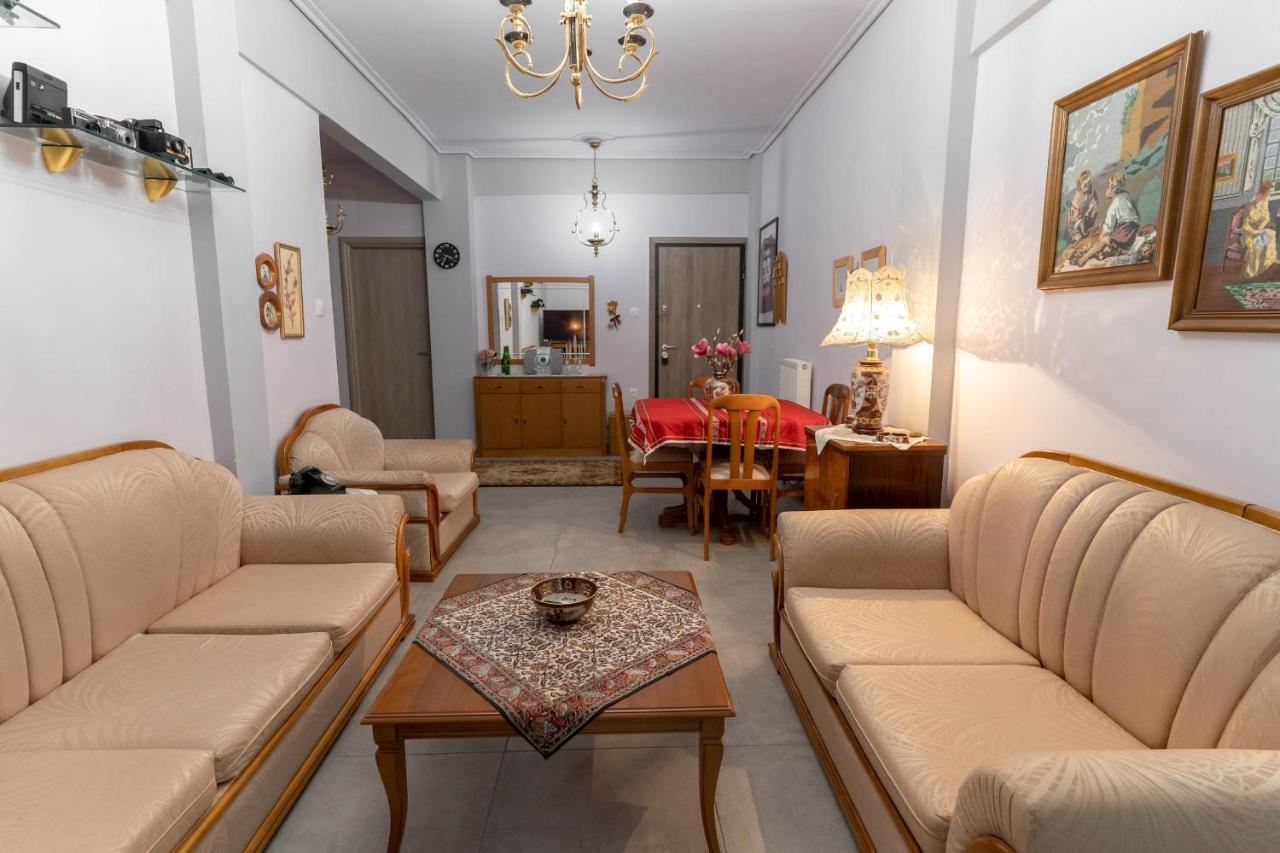 Byt Downtown Flat Larissa Exterior foto