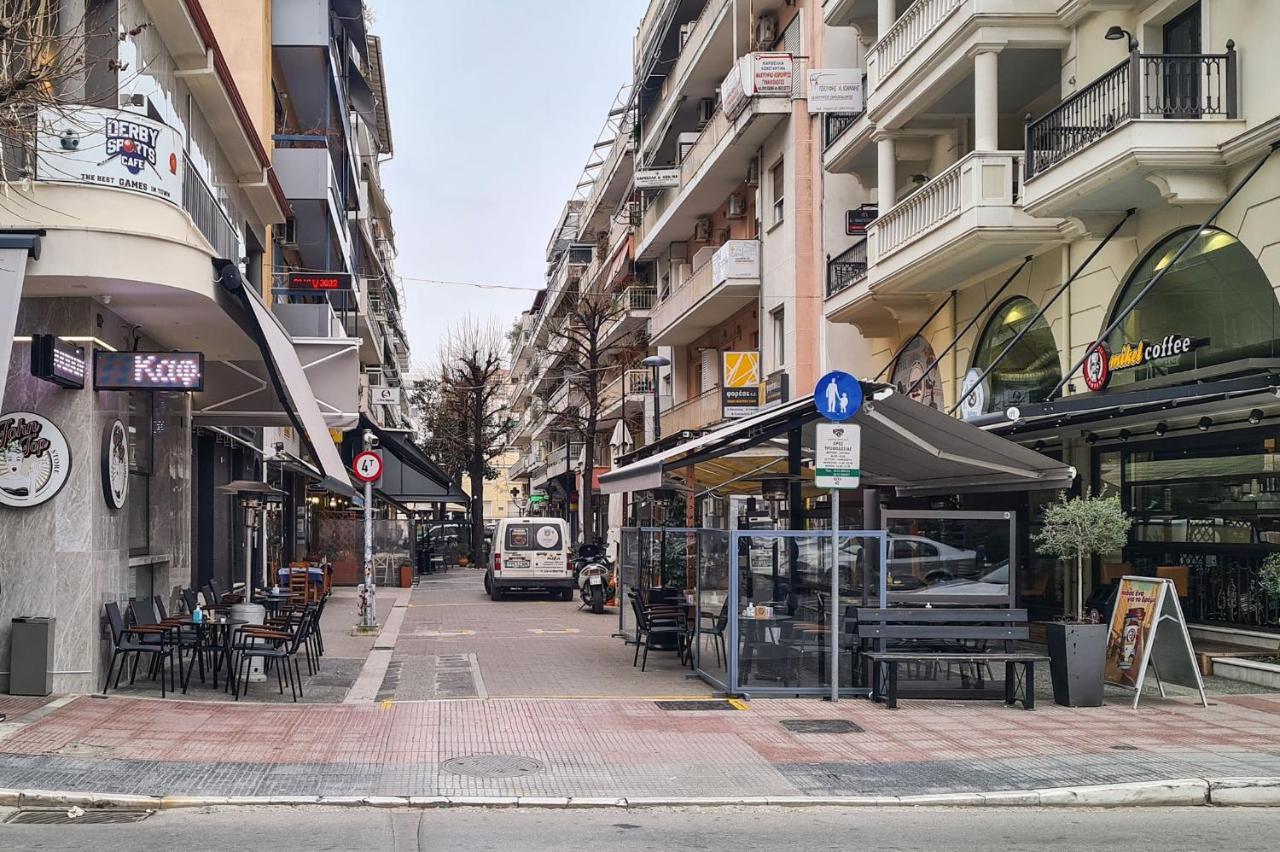Byt Downtown Flat Larissa Exterior foto
